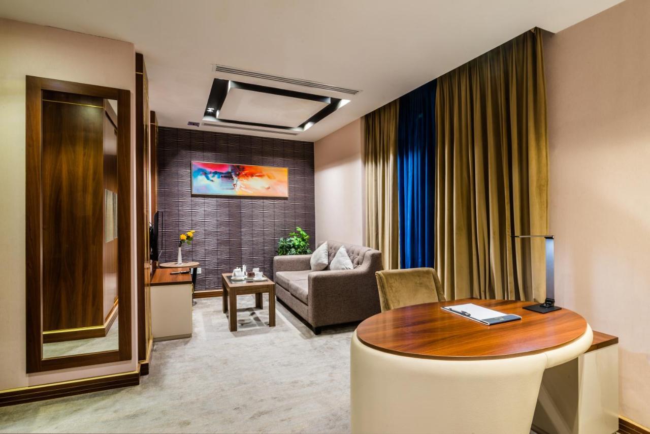 Al Malqa Elite Hotel リヤード エクステリア 写真