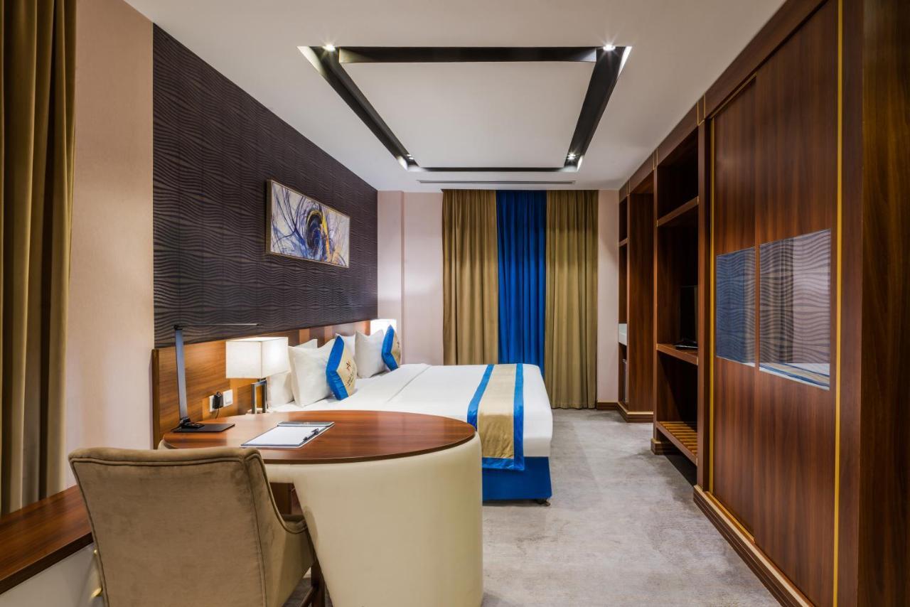 Al Malqa Elite Hotel リヤード エクステリア 写真