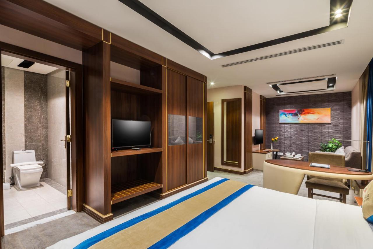 Al Malqa Elite Hotel リヤード エクステリア 写真