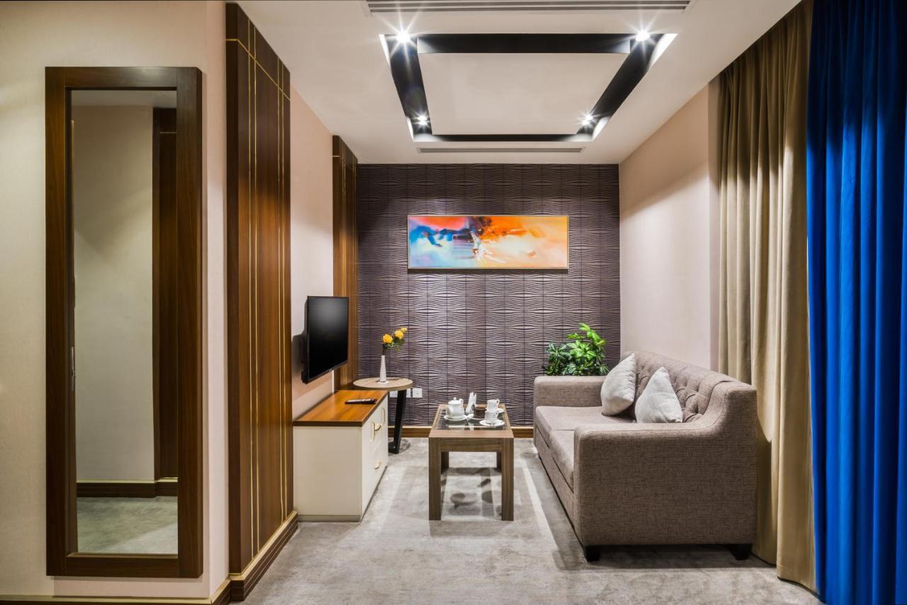 Al Malqa Elite Hotel リヤード エクステリア 写真